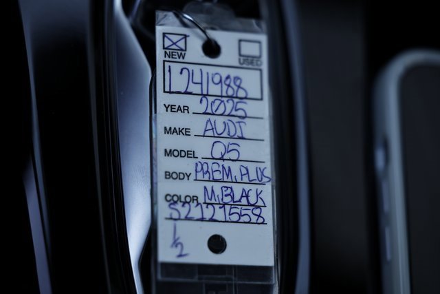 New 2025 Audi Q5 Prestige image 14