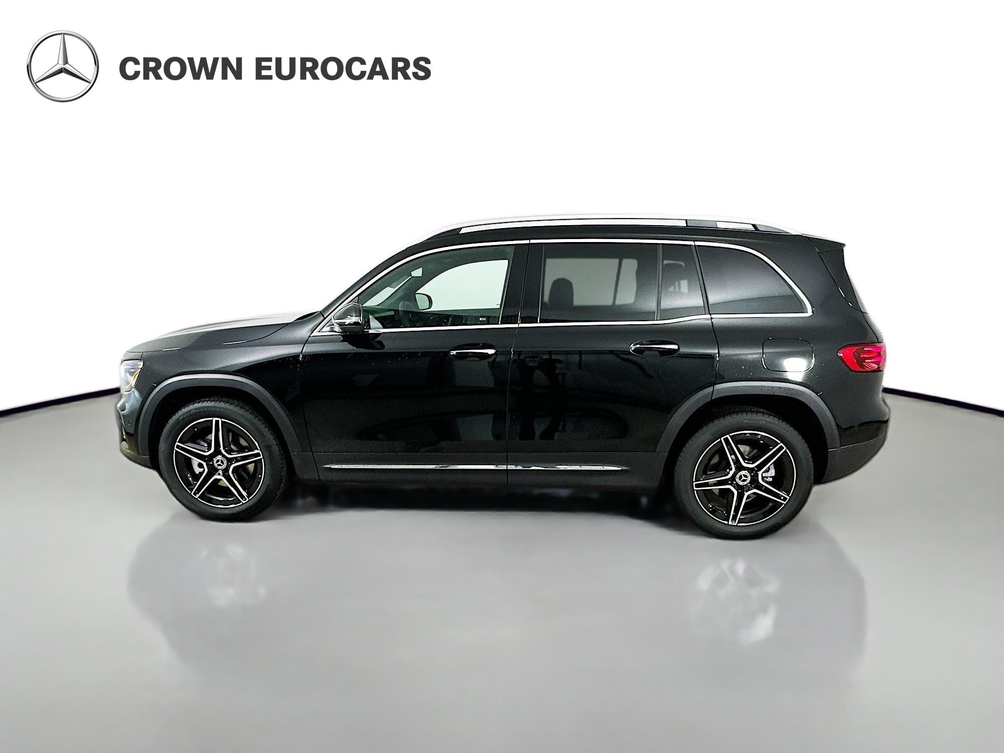 Used 2026 Mercedes-Benz GLB 250 4MATIC image 8