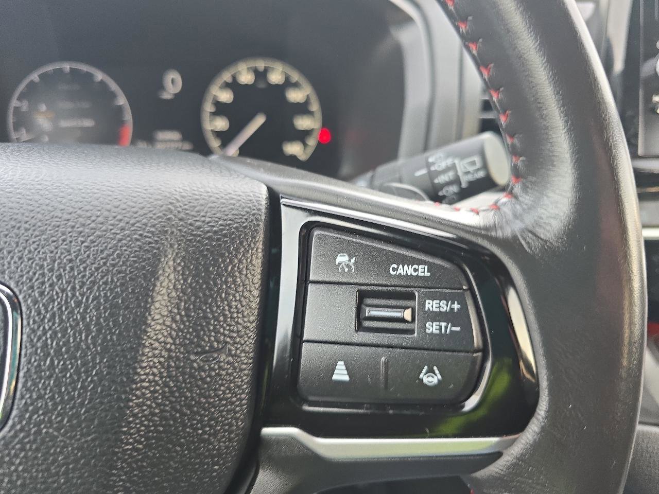 Used 2025 Honda Odyssey Sport-L image 31