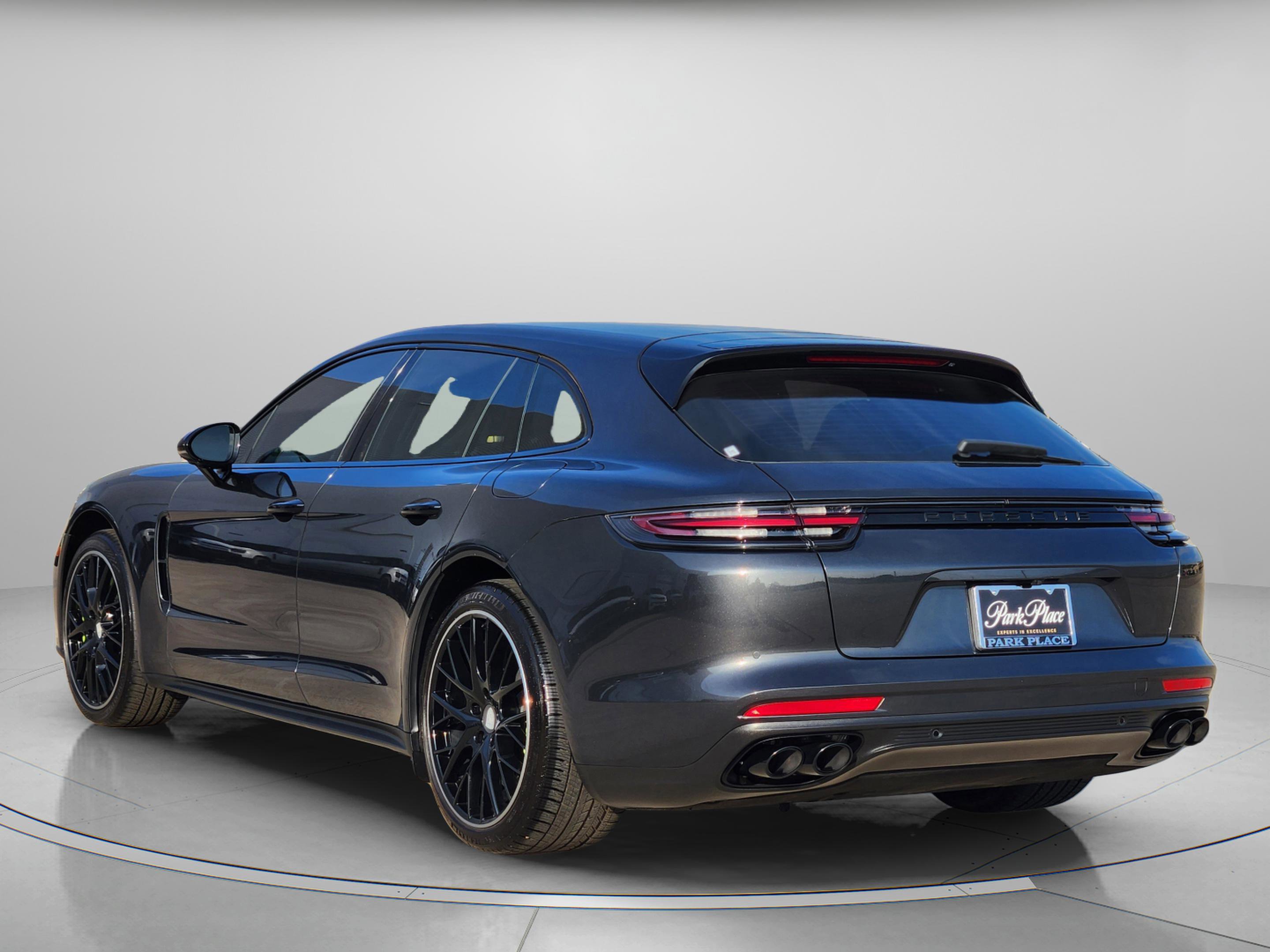 Used 2018 Porsche Panamera Turbo S image 3