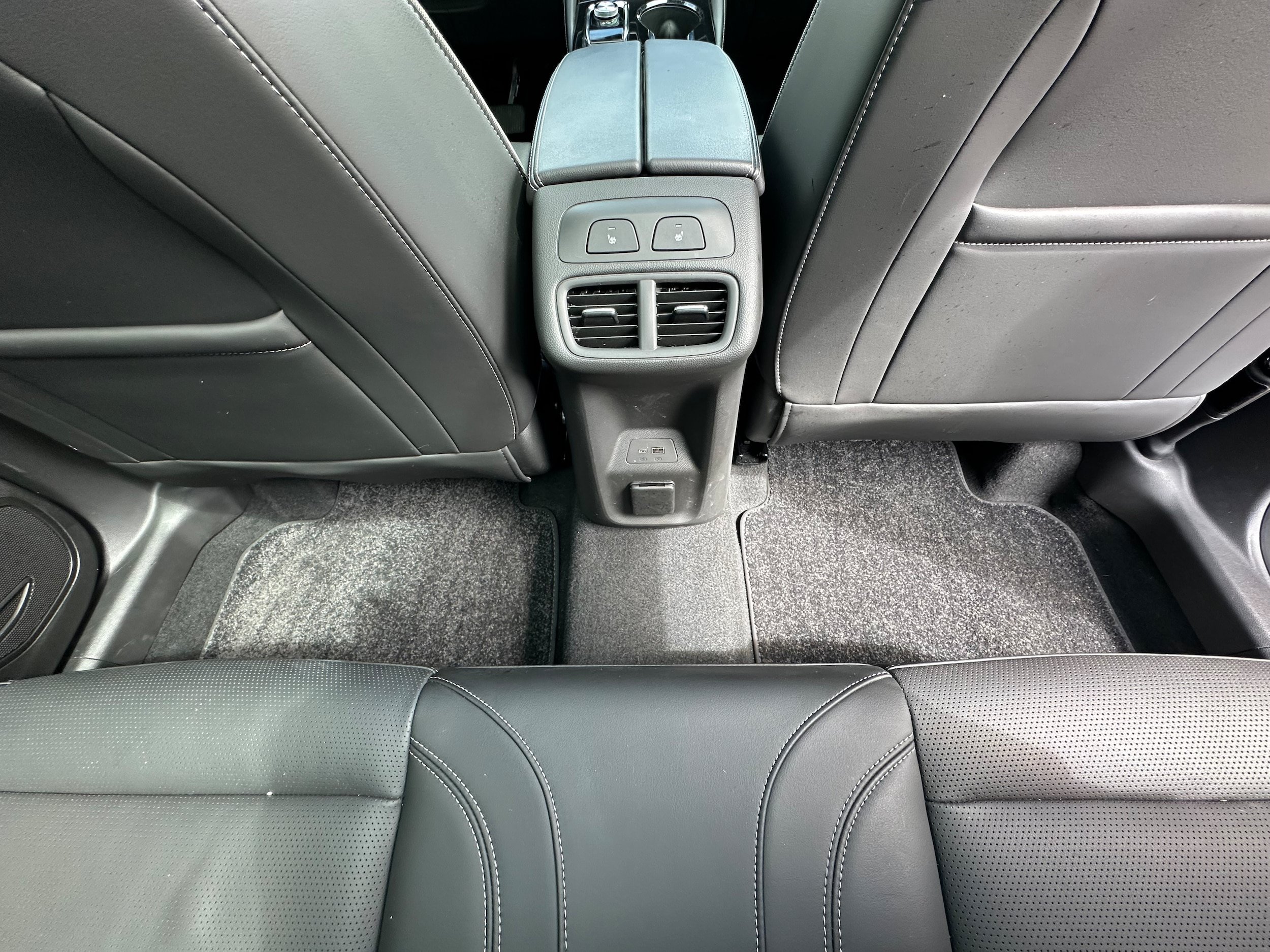 Used 2024 Buick Envision Avenir AWD/4WD image 14