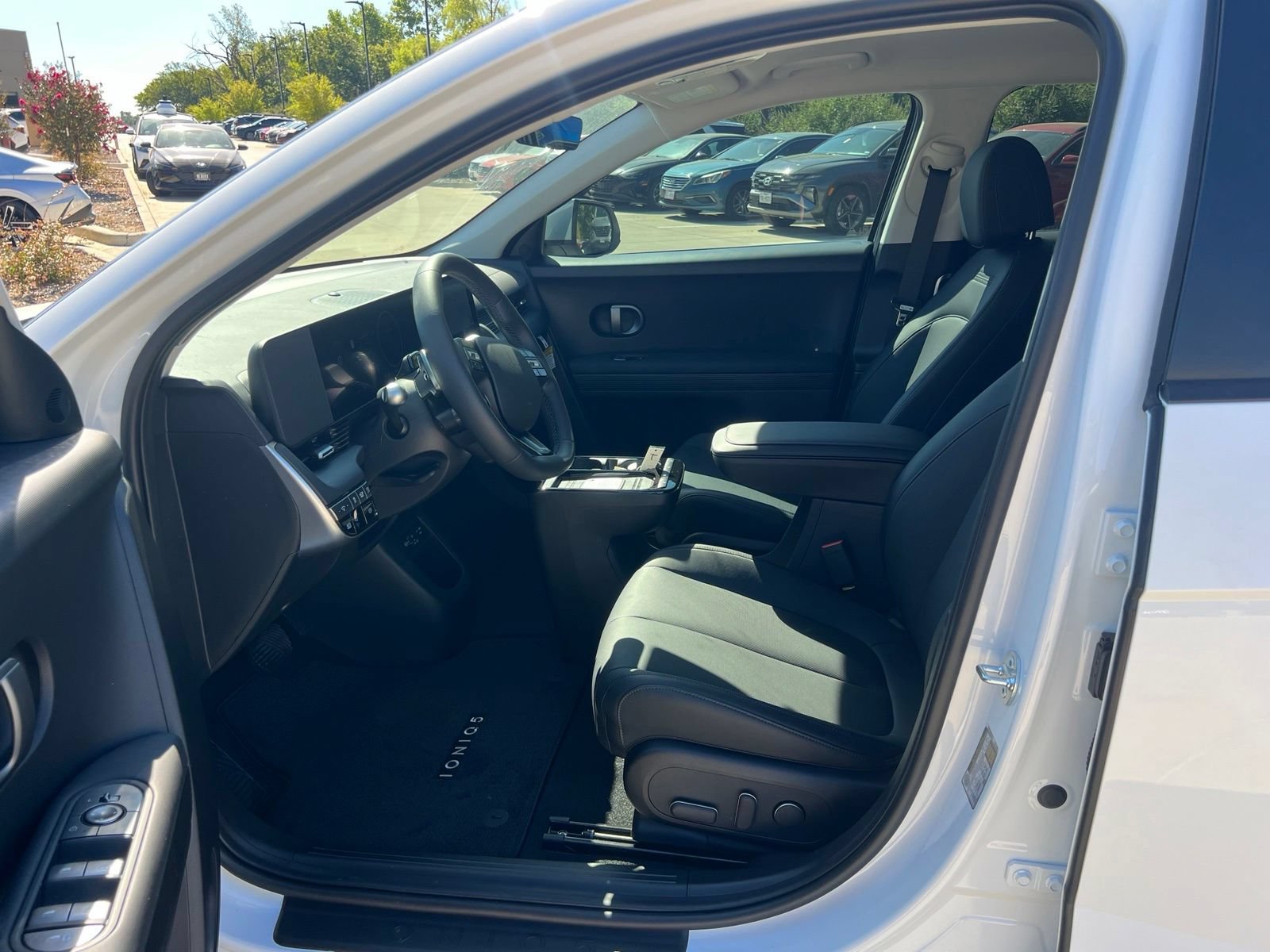 New 2027 Hyundai Ioniq 5 SEL RWD image 23
