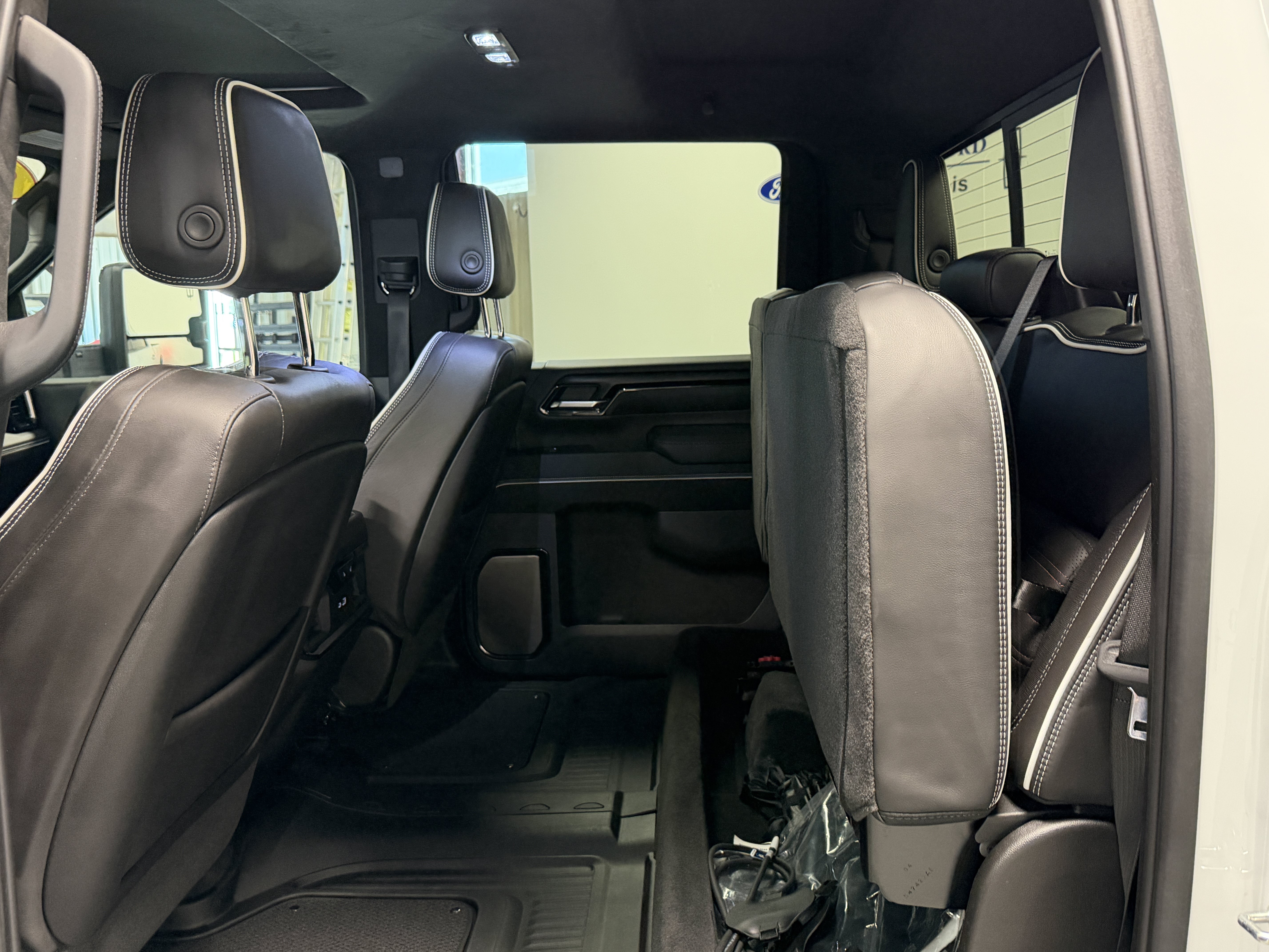 Used 2025 GMC Sierra 2500 AT4X AWD/4WD image 24