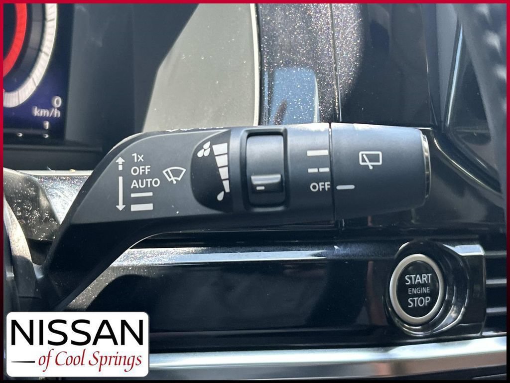 Used 2023 Nissan Pathfinder Platinum FWD image 33