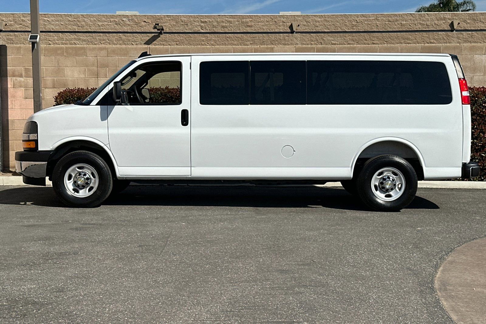 Certified 2025 Chevrolet Express 3500 LT w/ LT Preferred Equipment Group image 7