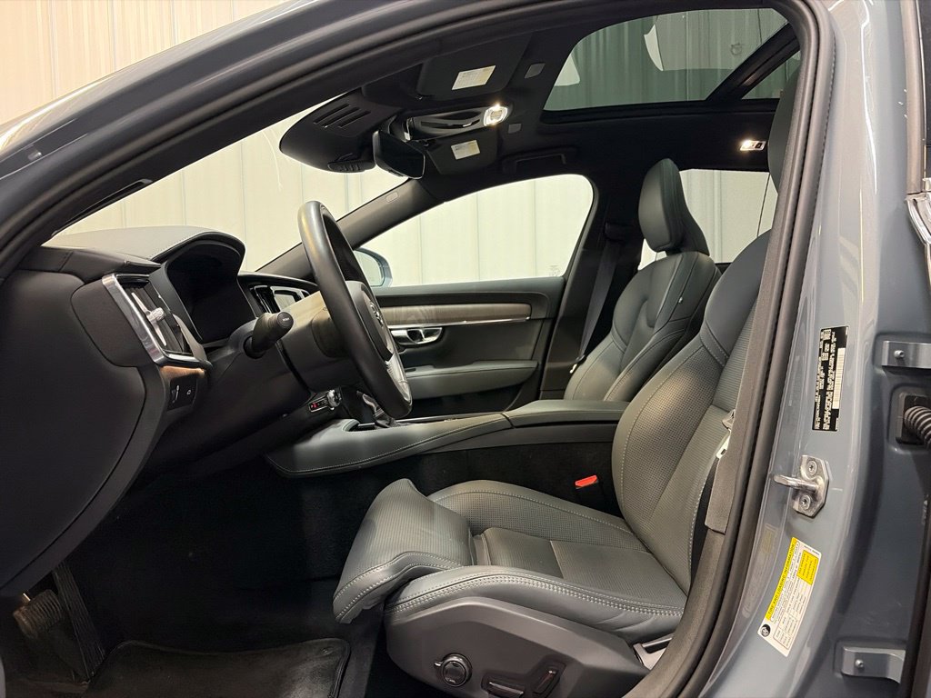 Used 2021 Volvo S90 T6 Inscription AWD/4WD image 10