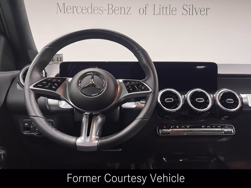 Used 2026 Mercedes-Benz GLB 250 4MATIC image 31