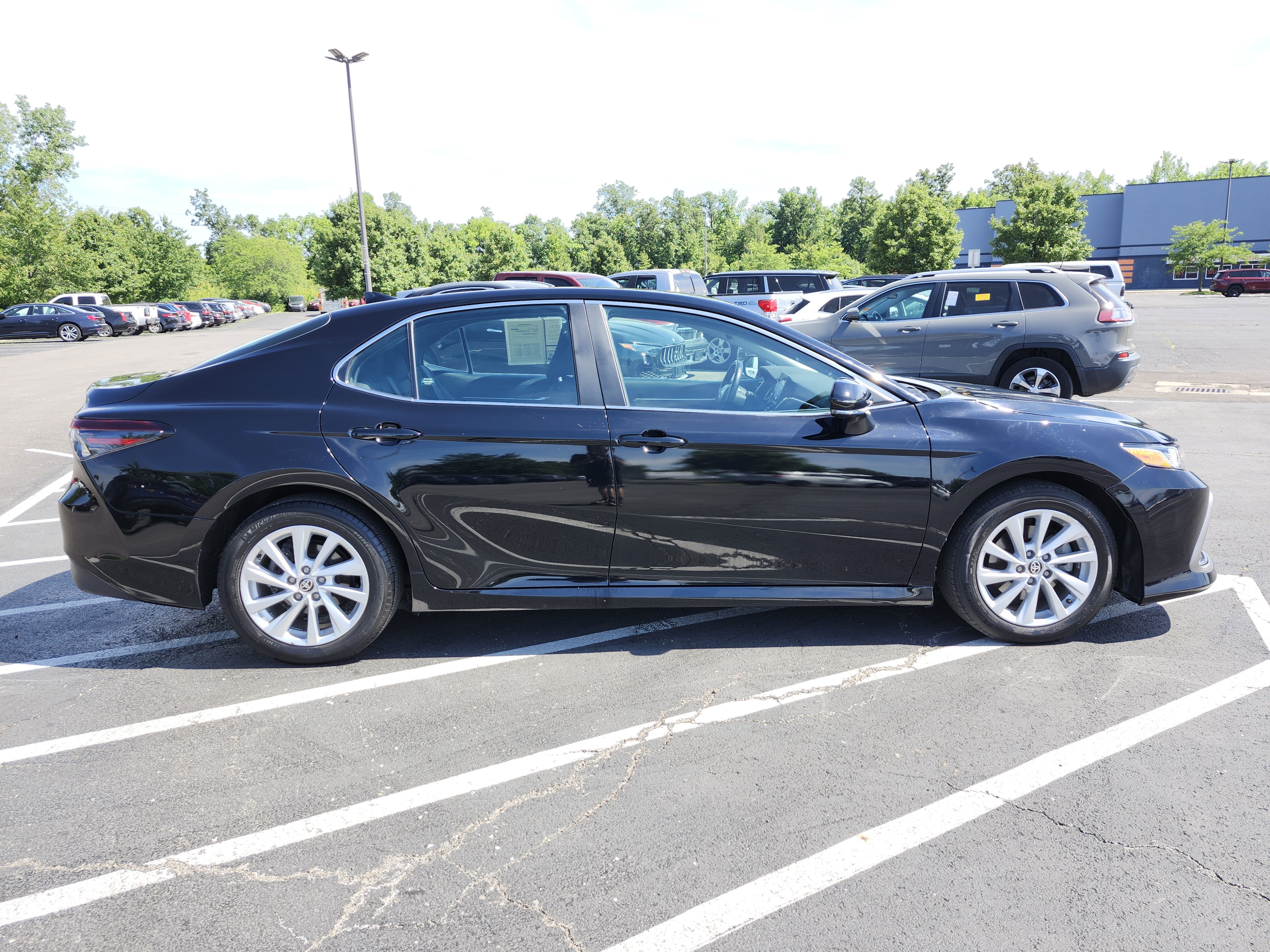 Used 2021 Toyota Camry LE w/ Cold Weather Package AWD/4WD image 17