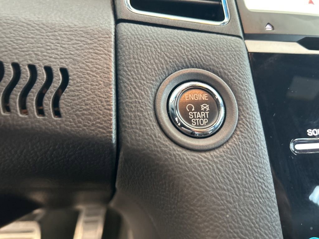 Used 2017 Ford Taurus SHO w/ Sho Performance Package image 41