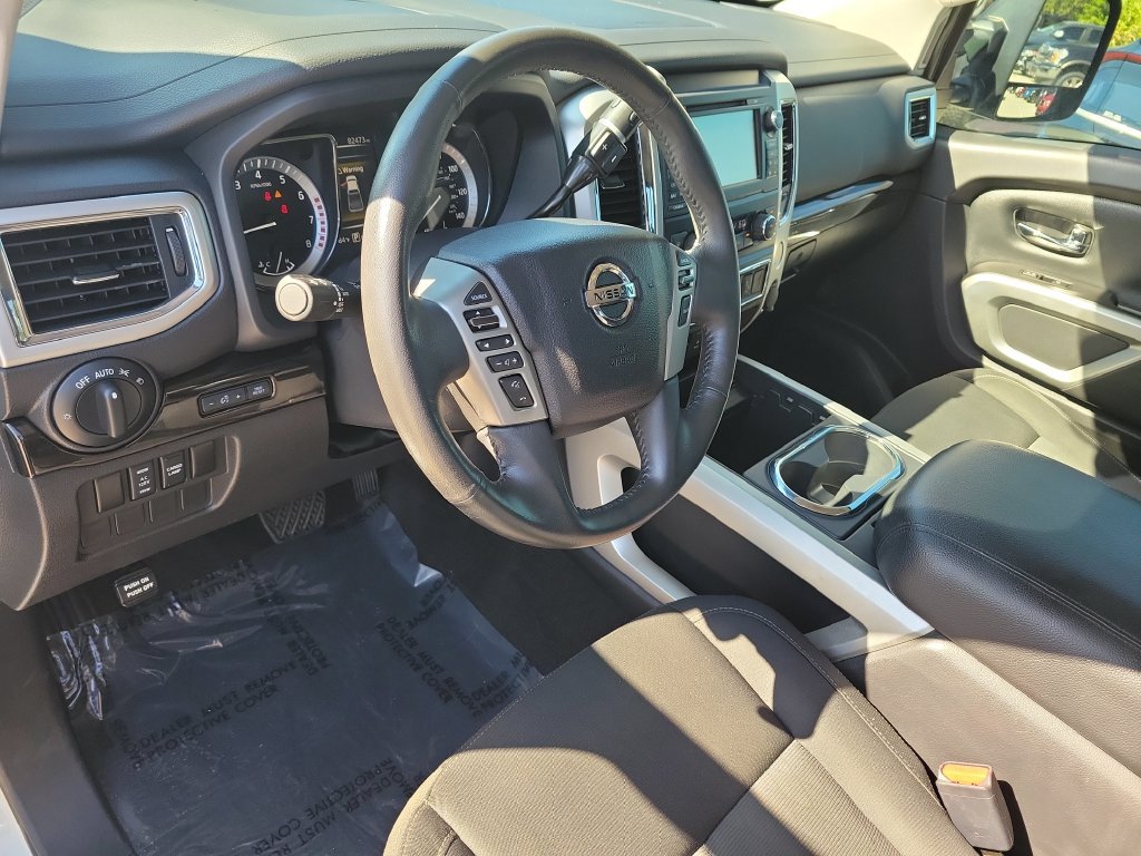 Used 2018 Nissan Titan SV w/ SV Convenience Package RWD image 7