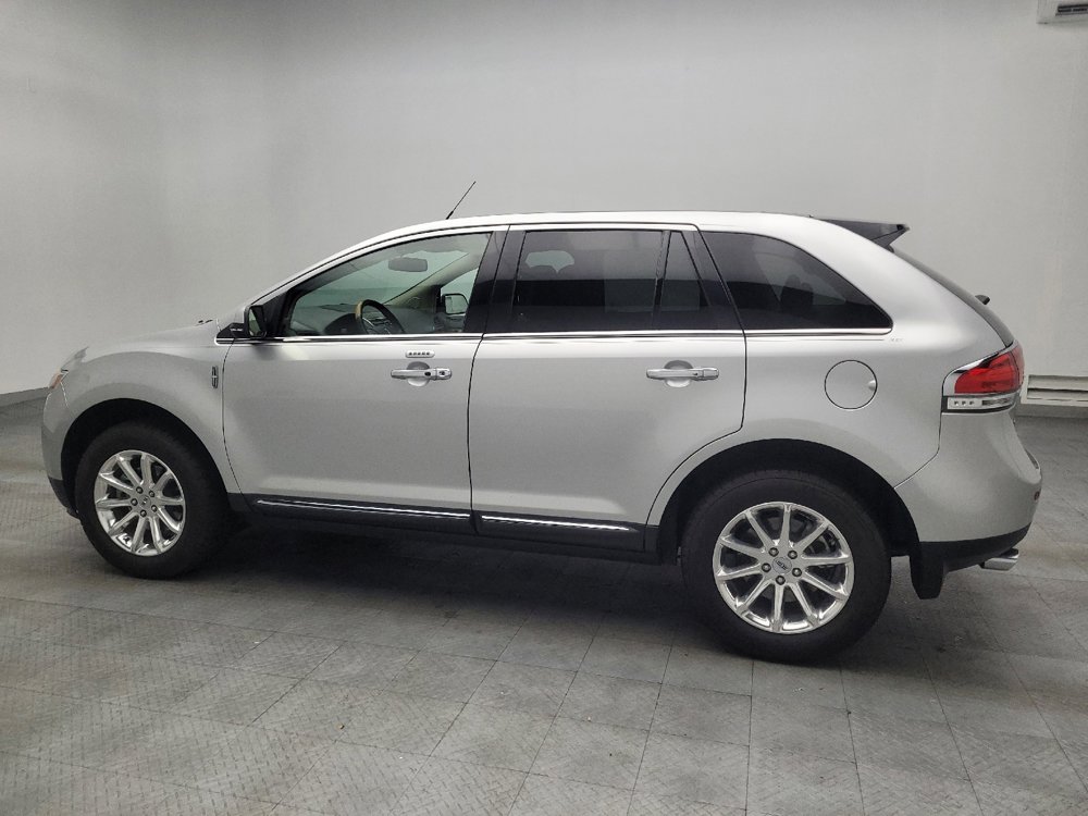 Used 2015 Lincoln MKX FWD w/ Equipment Group 102A image 3