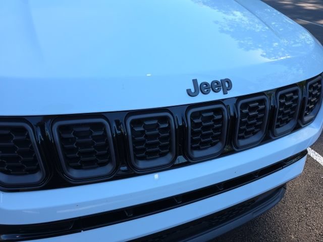 Used 2026 Jeep Compass Limited AWD/4WD image 24