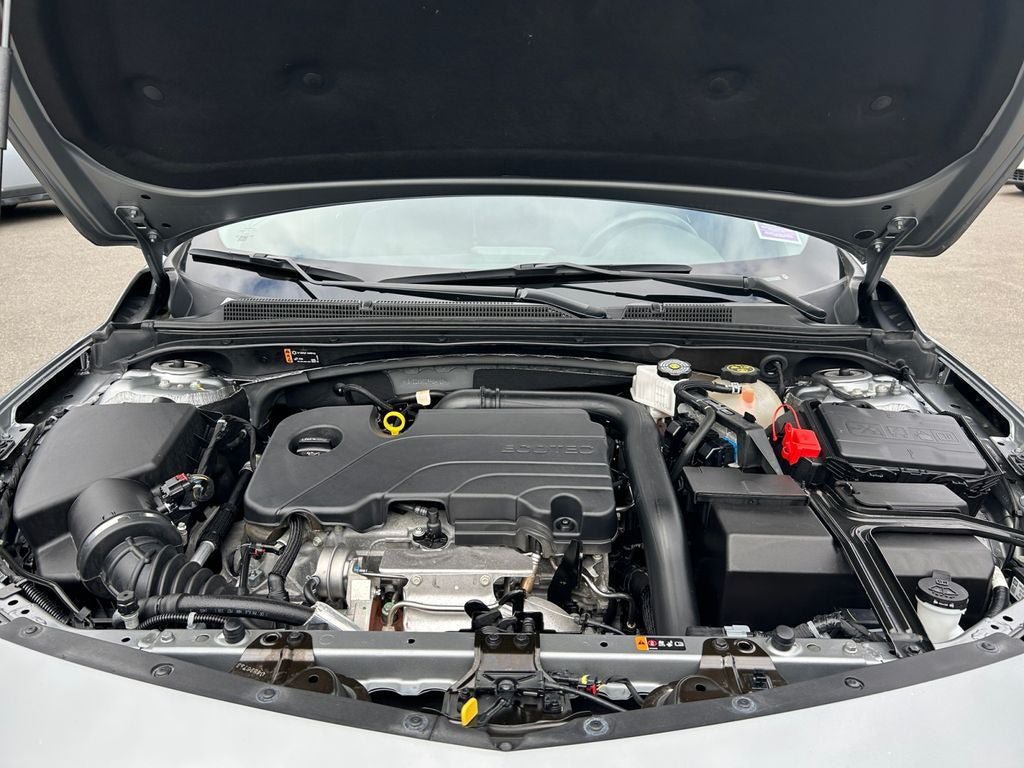 Used 2023 Chevrolet Malibu LT FWD image 29