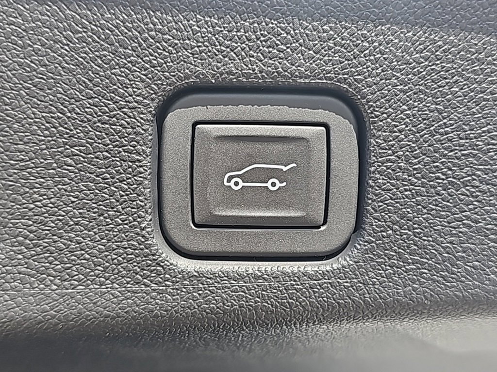 Certified 2024 GMC Acadia AT4 w/ LPO, Floor Liner Package image 7