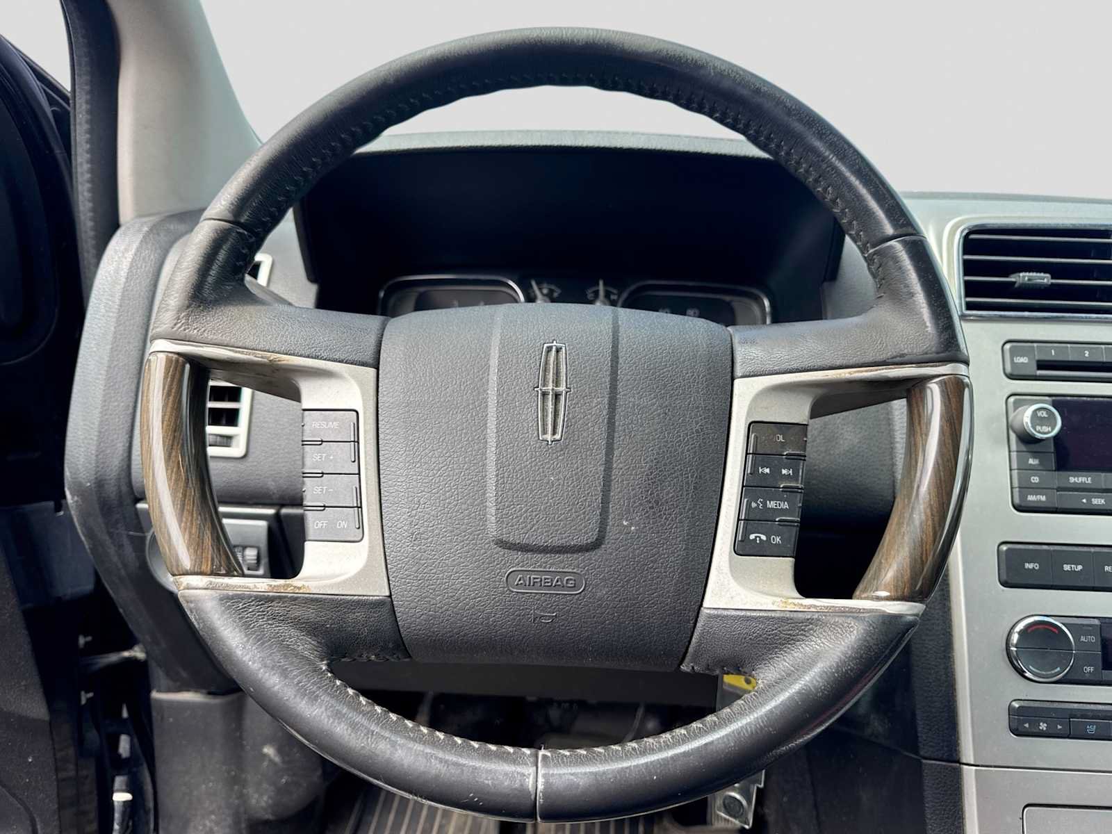 Used 2009 Lincoln MKX 2WD image 15