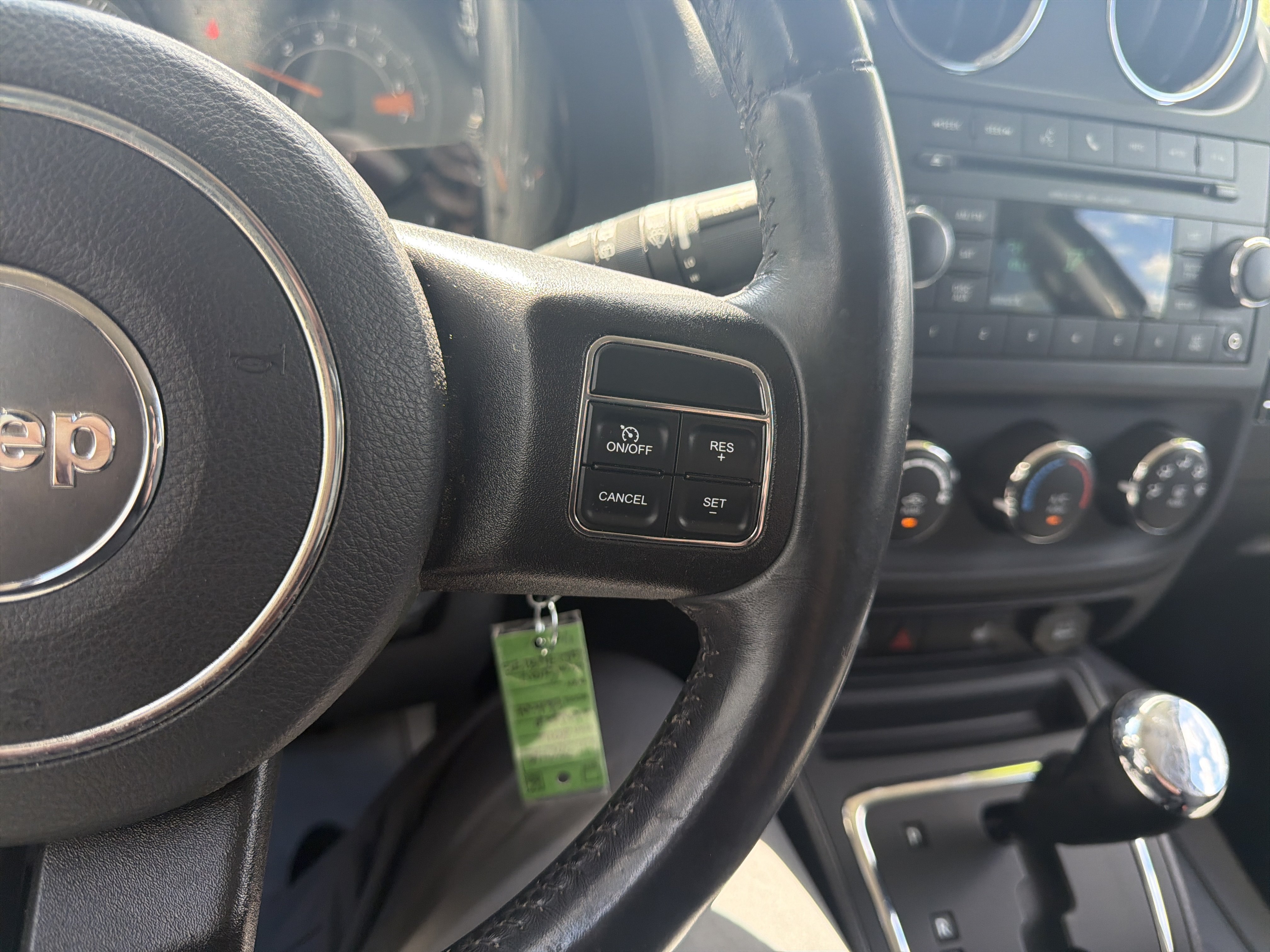 Used 2016 Jeep Patriot Latitude AWD/4WD image 22