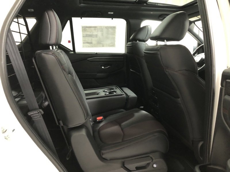 New 2026 Honda Pilot Black Edition image 11