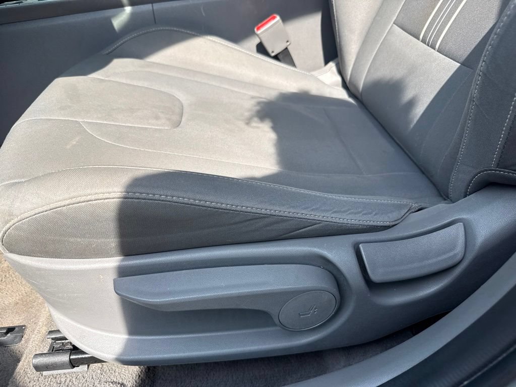 Used 2024 Hyundai Elantra SEL FWD image 12