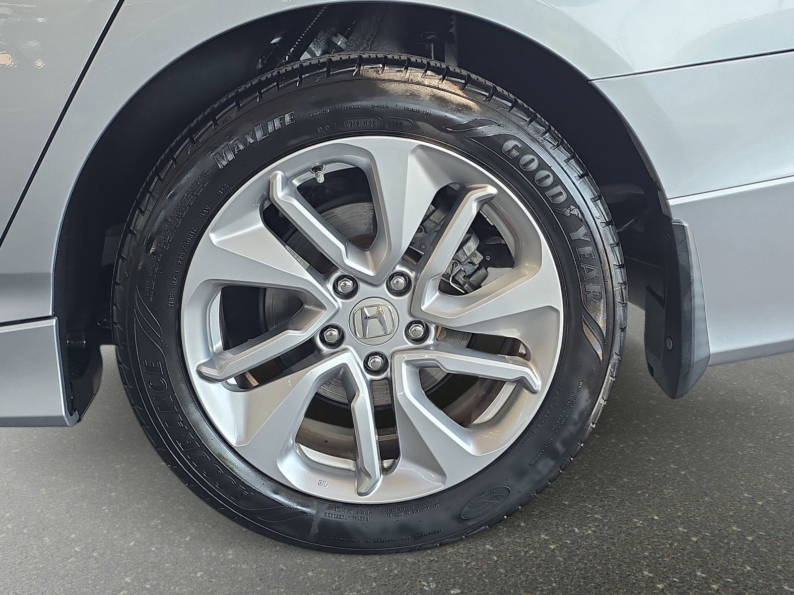 Used 2018 Honda Accord LX image 31