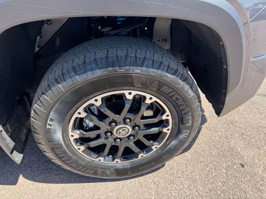 Used 2022 Toyota Tundra SR5 AWD/4WD image 27