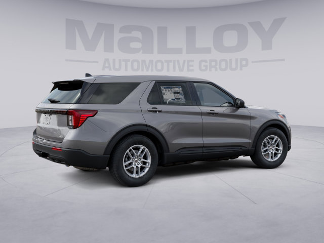 Used 2027 Ford Explorer Active AWD/4WD image 5
