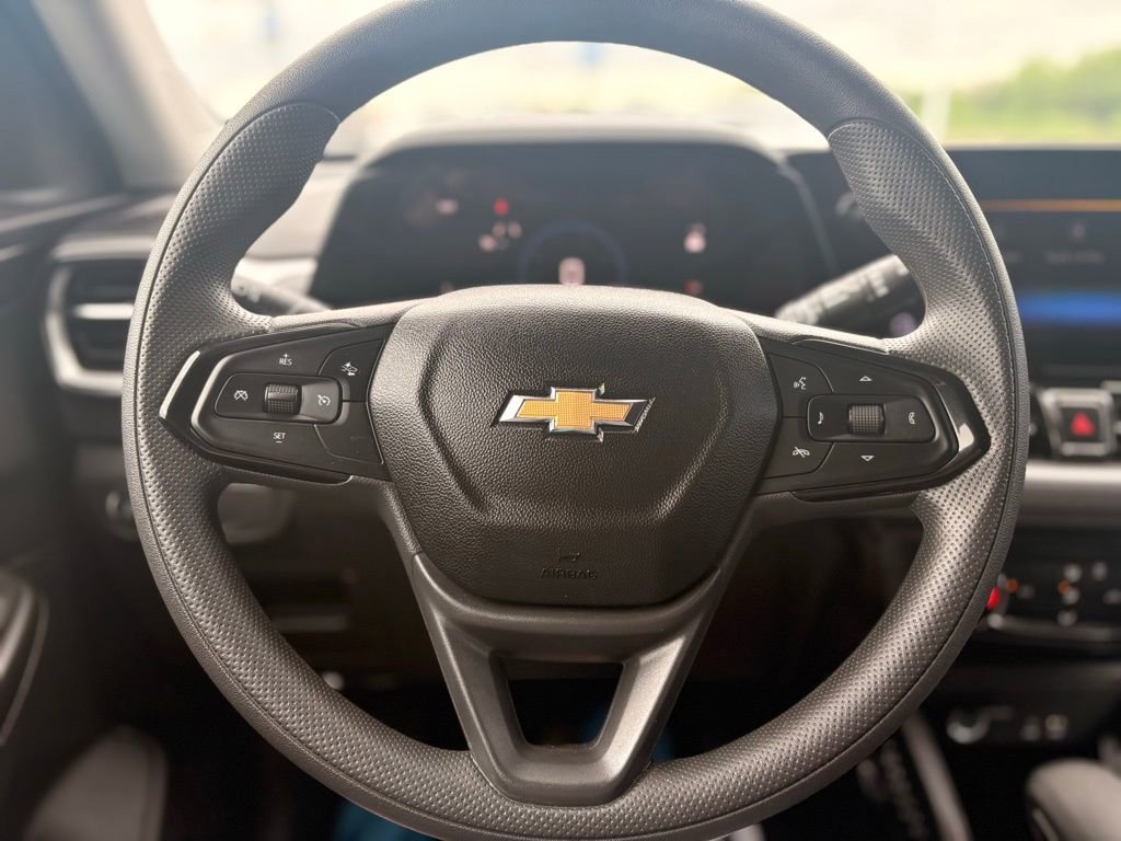 Used 2025 Chevrolet TrailBlazer LT FWD image 22