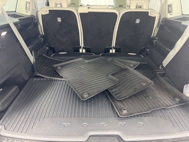 Used 2023 Volvo XC90 T8 Ultimate w/ Protection Package Premier image 9
