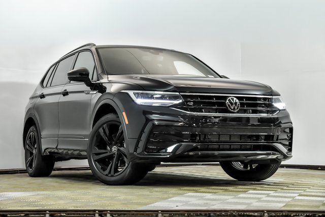 Certified 2023 Volkswagen Tiguan SE R-Line