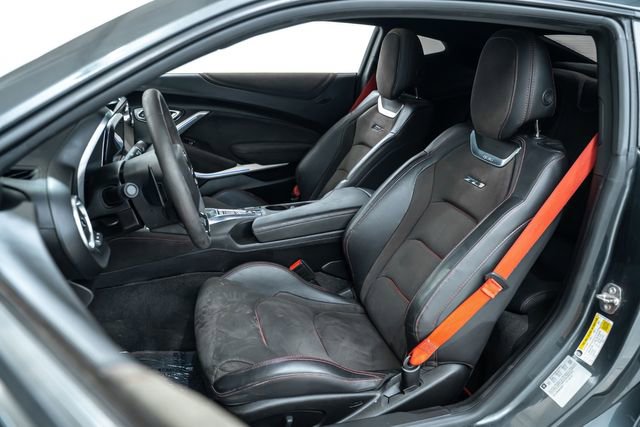 Used 2017 Chevrolet Camaro ZL1 image 19