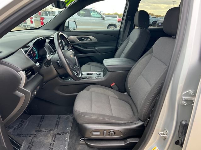 Used 2022 Chevrolet Traverse LT image 12