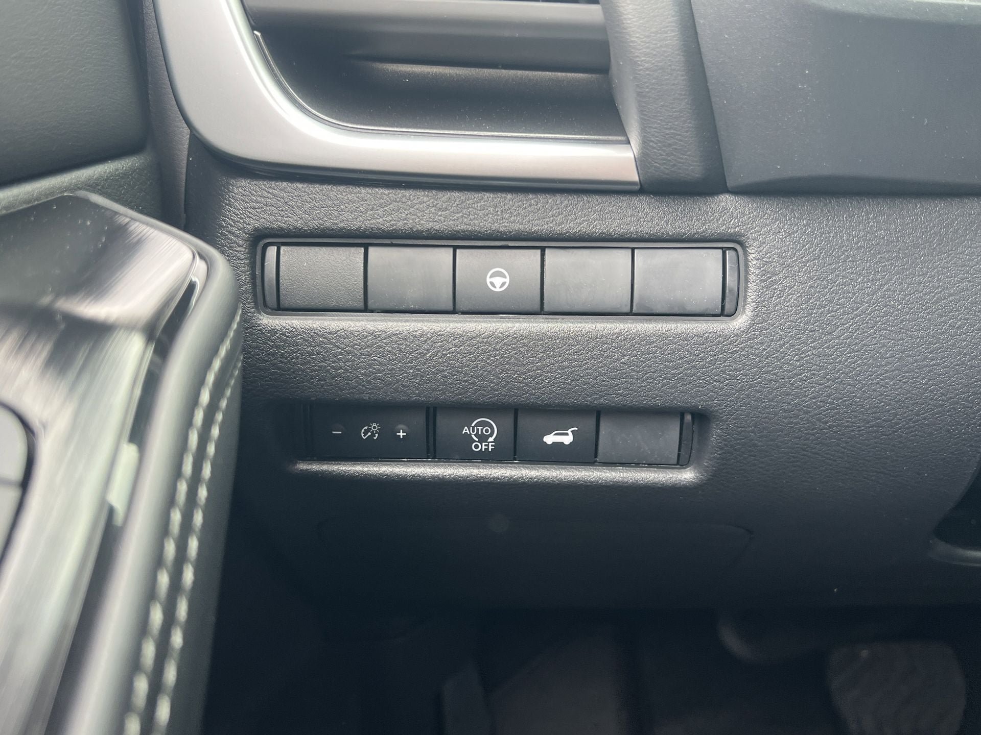 New 2026 Nissan Rogue SV FWD image 12