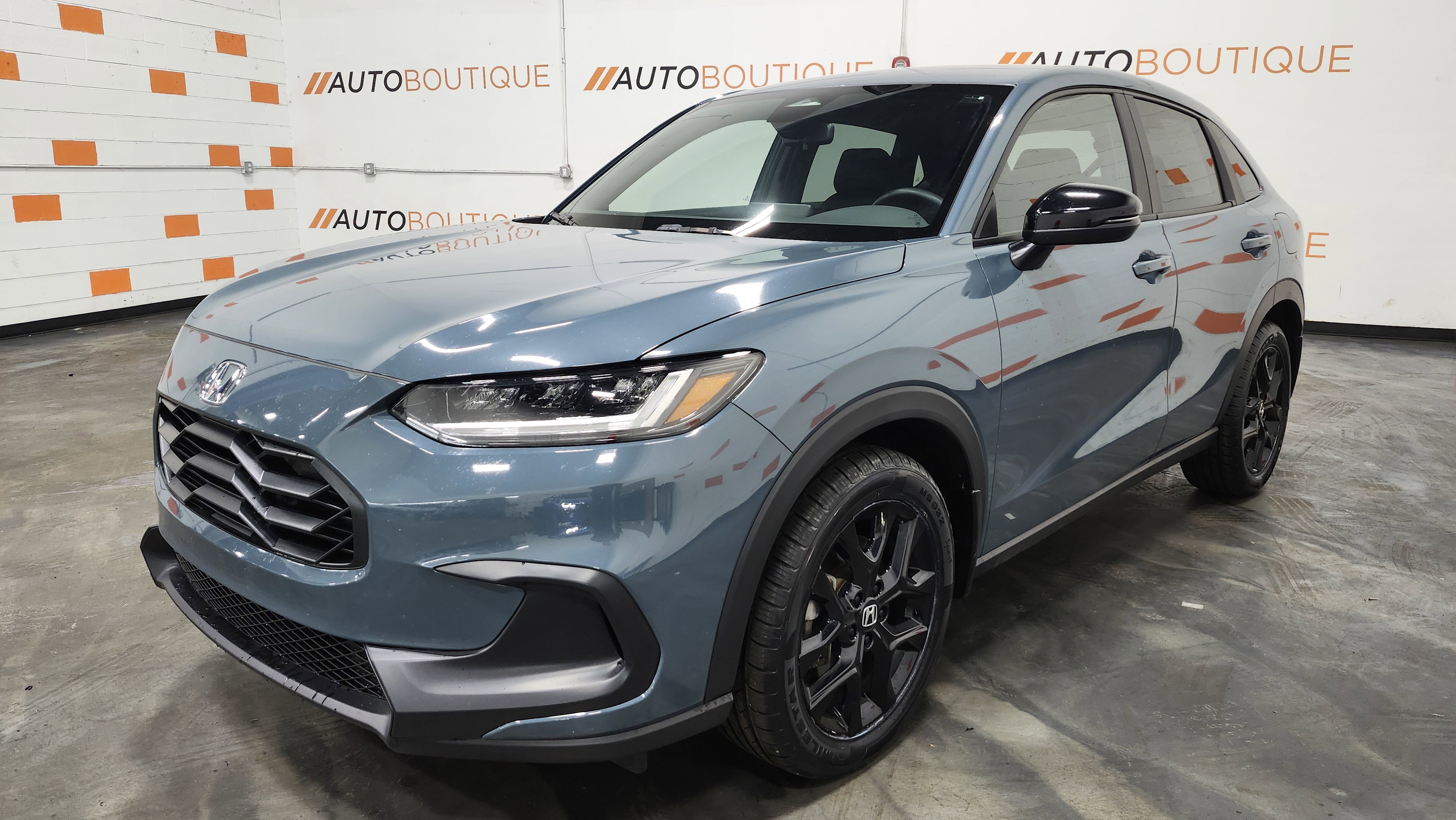 Used 2024 Honda HR-V Sport image 12