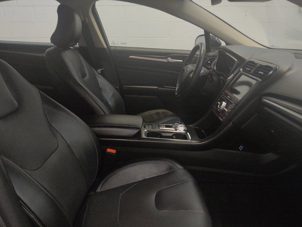 Used 2019 Ford Fusion Energi Titanium image 21