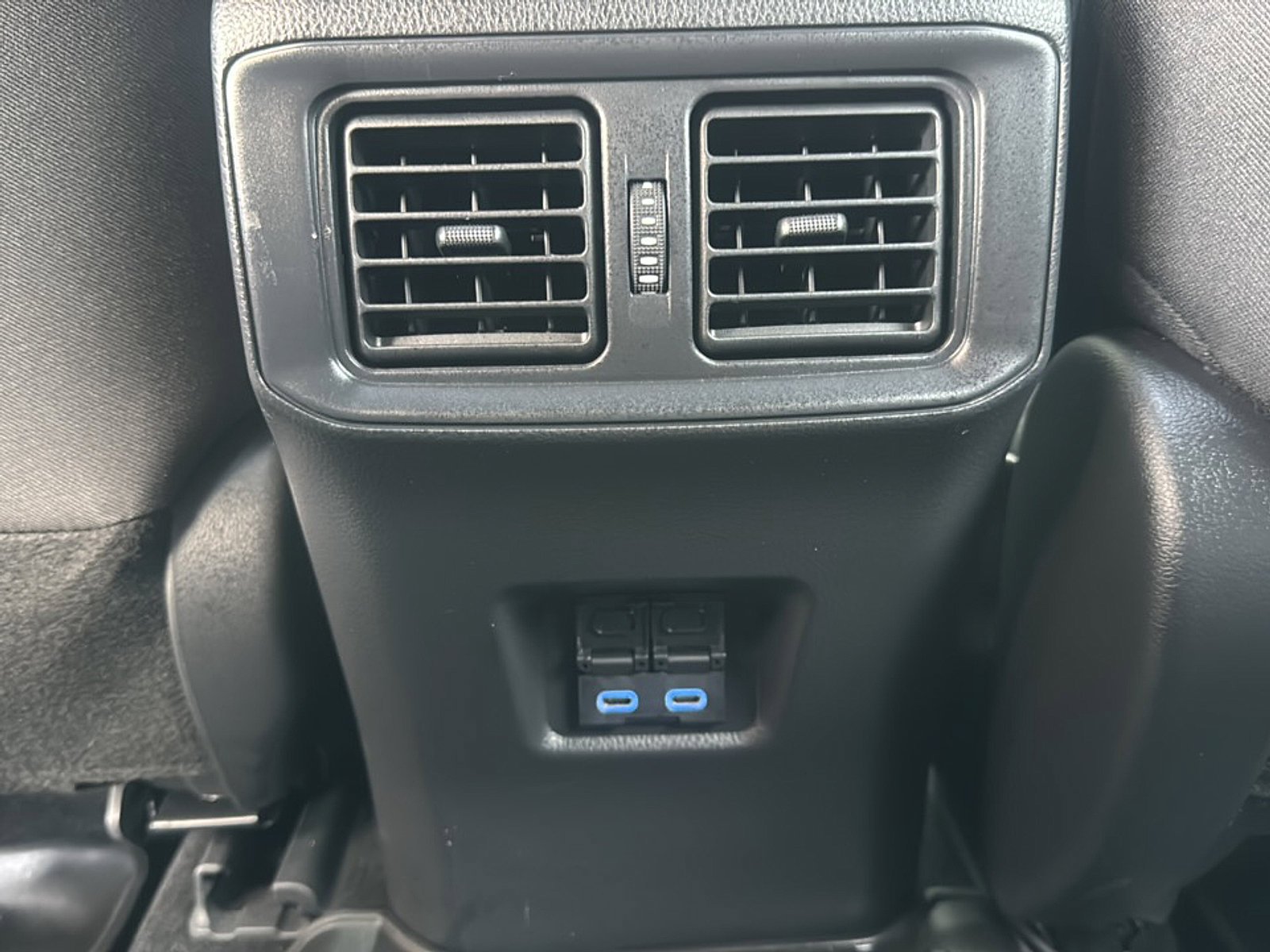 Used 2022 Toyota RAV4 SE w/ Weather & Moonroof Package AWD/4WD image 20