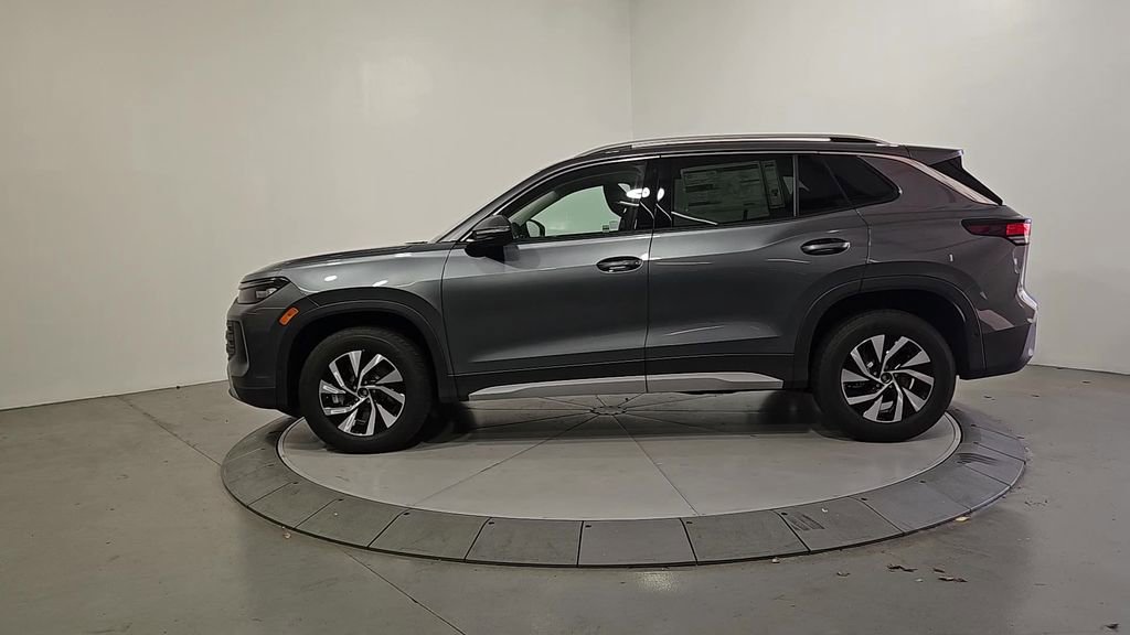 New 2026 Volkswagen Tiguan S image 2