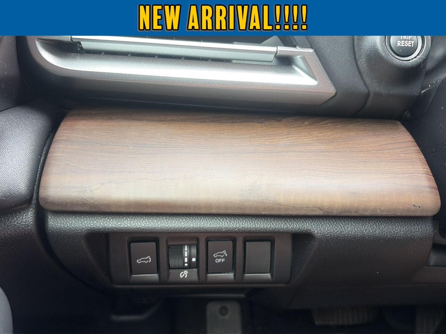 Used 2023 Subaru Outback Touring XT w/ Tech Package 2 AWD/4WD image 14