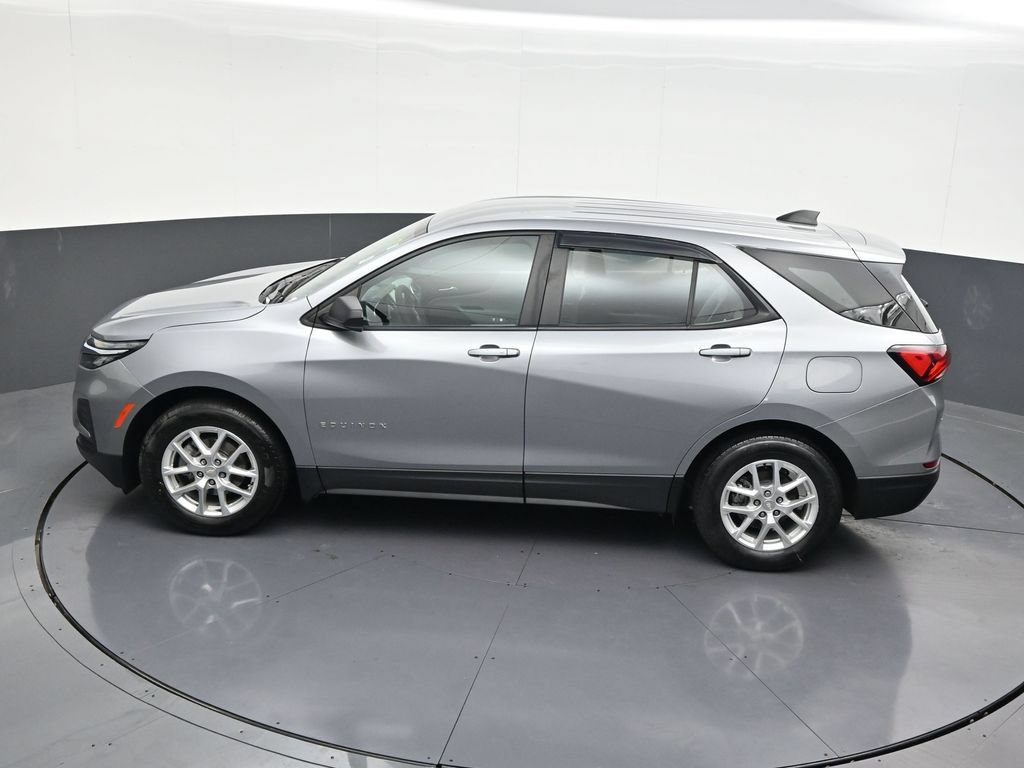 Used 2024 Chevrolet Equinox LS FWD image 16