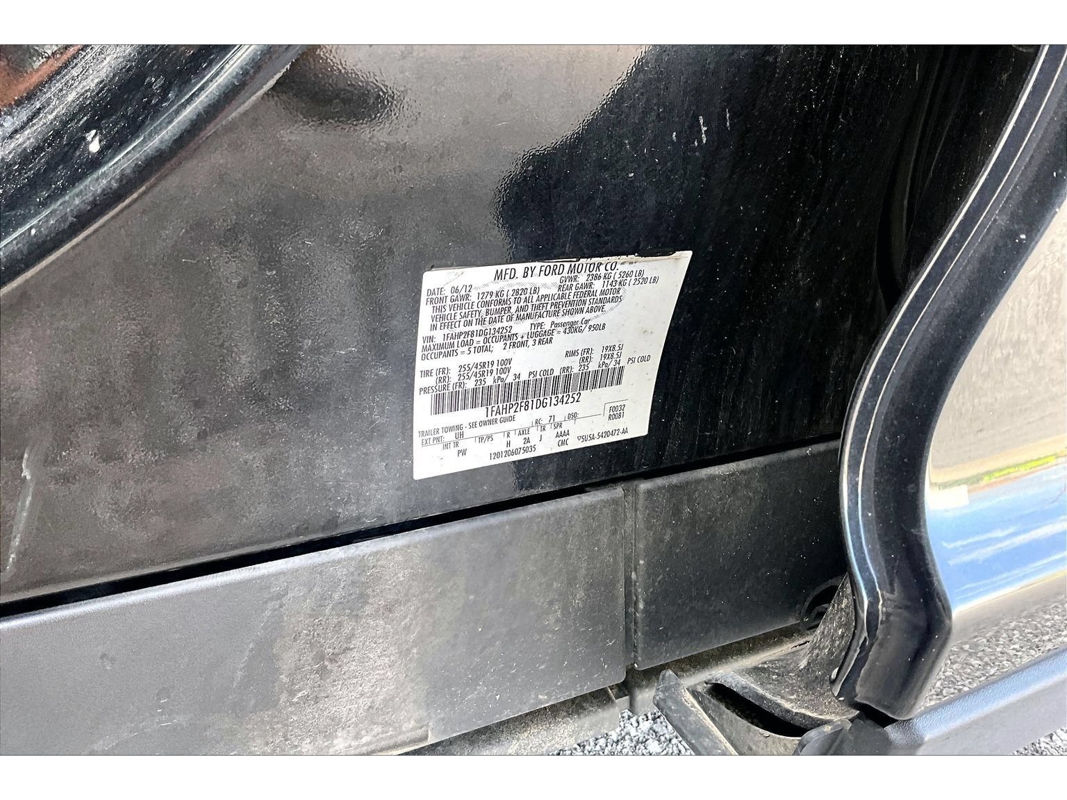 Used 2013 Ford Taurus Limited FWD image 31
