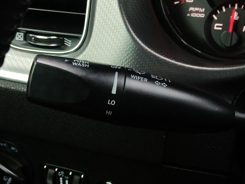 Used 2014 Dodge Charger SXT w/ Blacktop Package RWD image 9