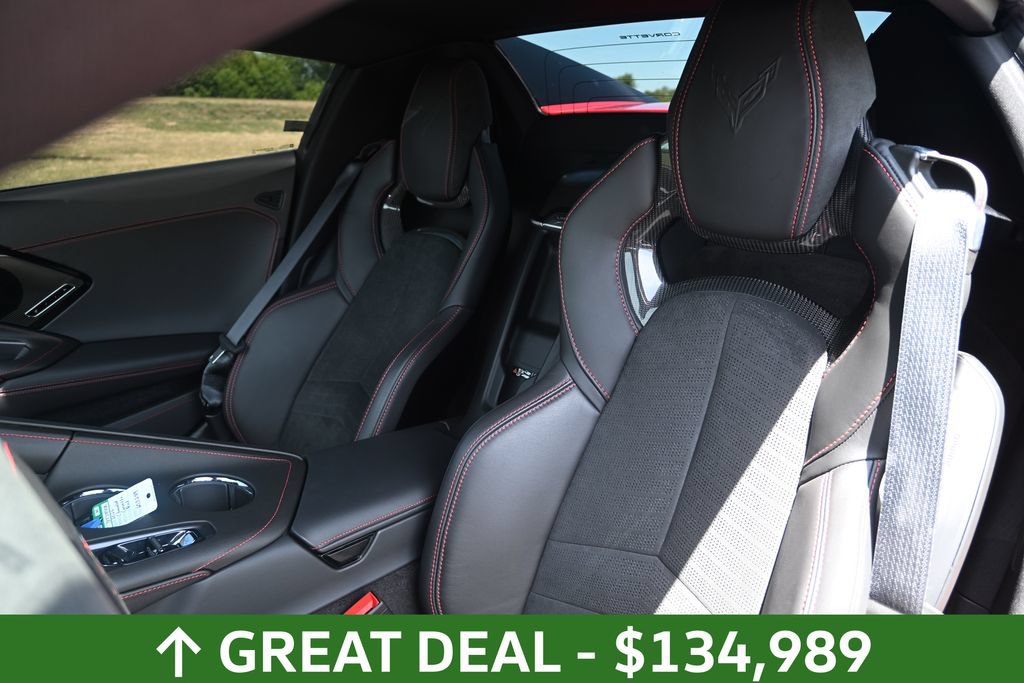 Used 2026 Chevrolet Corvette Z06 w/ Stealth Interior Trim Package RWD image 18