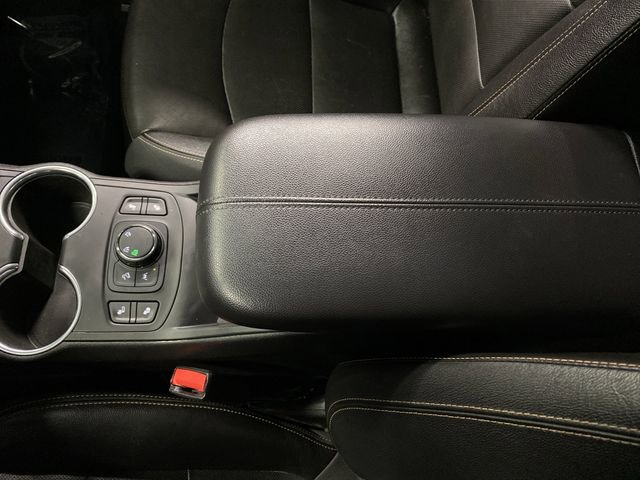 Used 2021 GMC Terrain SLT w/ Infotainment Package II AWD/4WD image 18