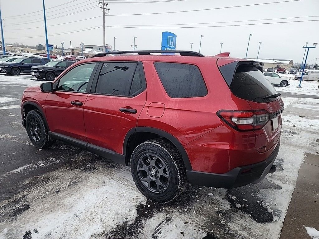 New 2025 Honda Pilot TrailSport image 7