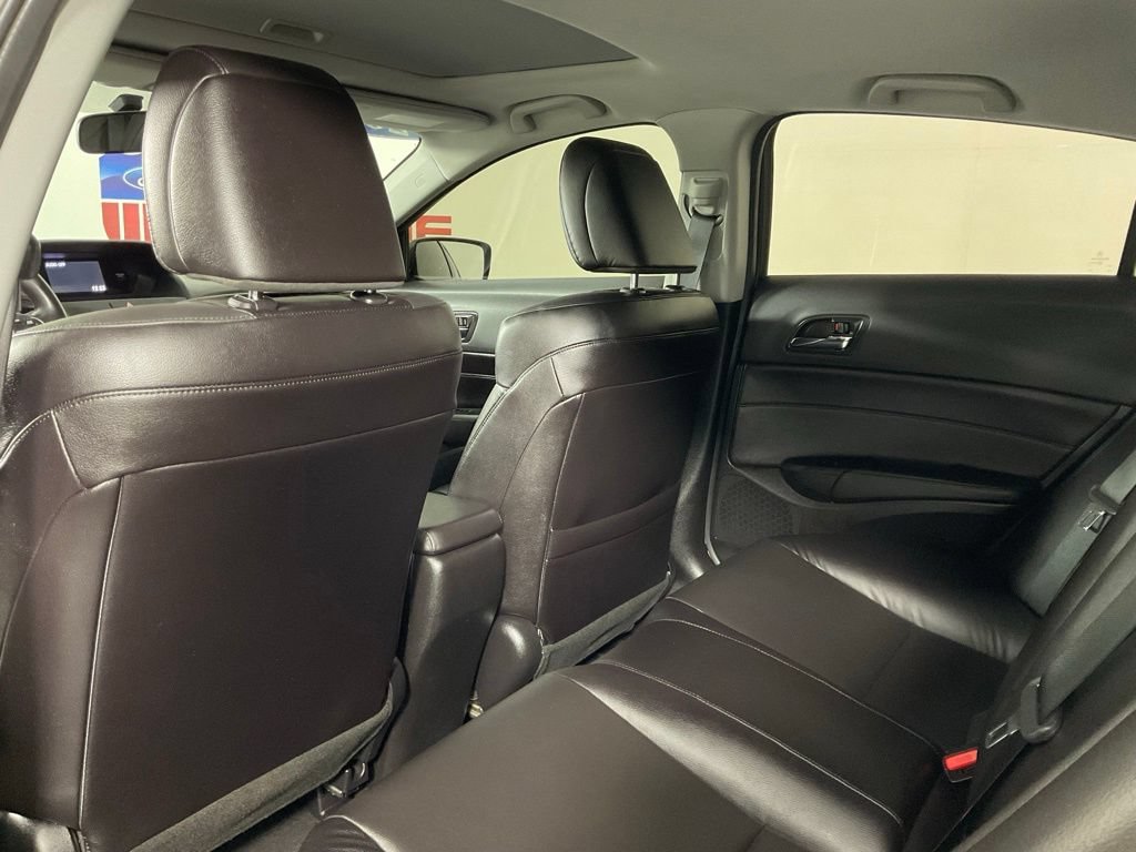 Used 2018 Acura ILX w/ AcuraWatch Plus Package FWD image 15