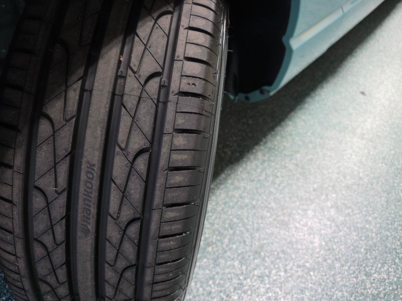 Used 2002 Ford Thunderbird RWD image 13