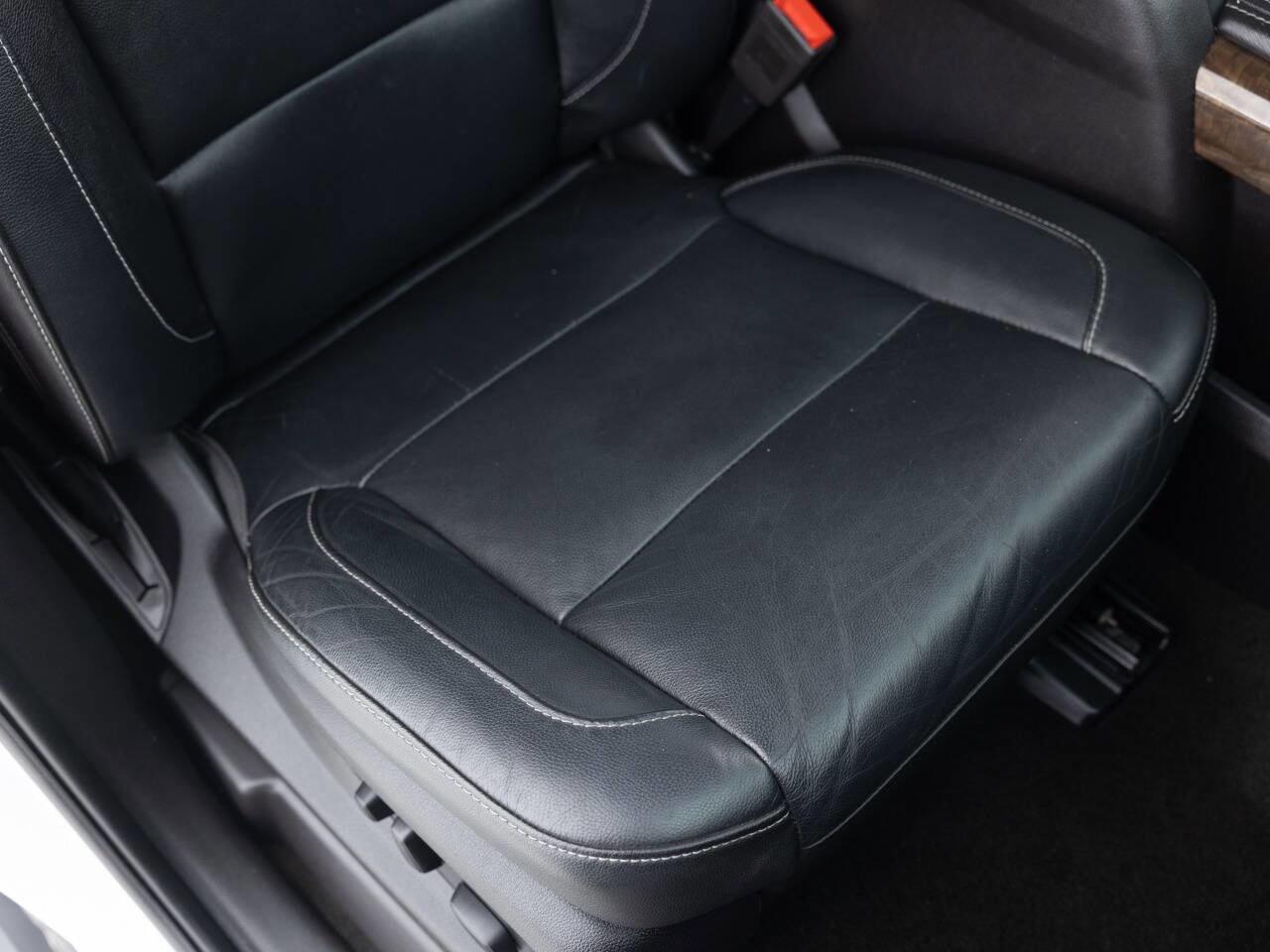 Used 2018 Chevrolet Tahoe LT image 29