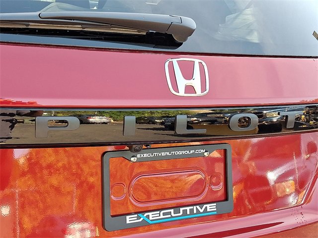 New 2025 Honda Pilot Sport image 21