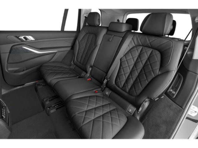 Used 2024 BMW X7 xDrive40i w/ M Sport Package AWD/4WD image 16