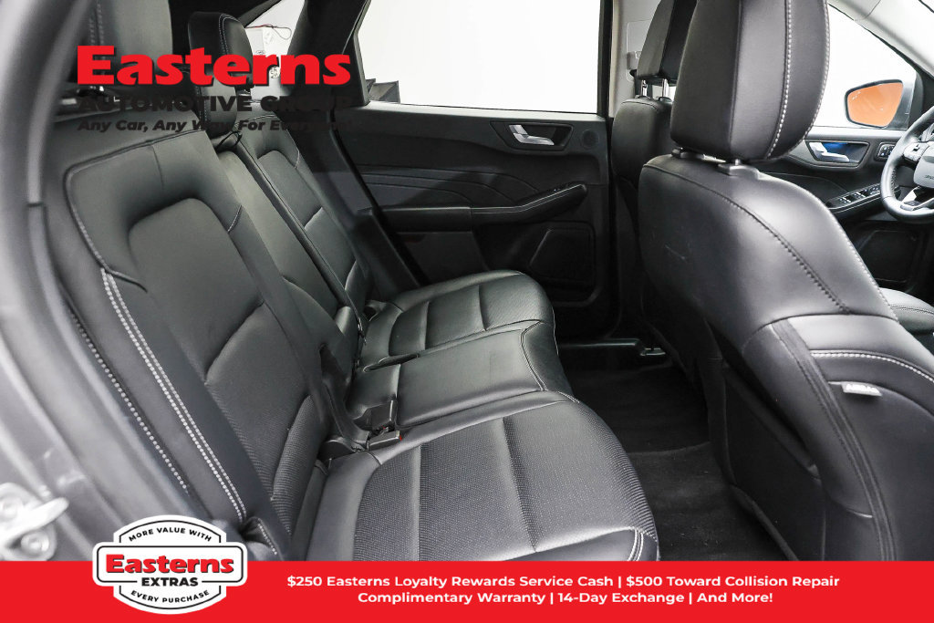 Used 2021 Ford Escape Titanium AWD/4WD image 25