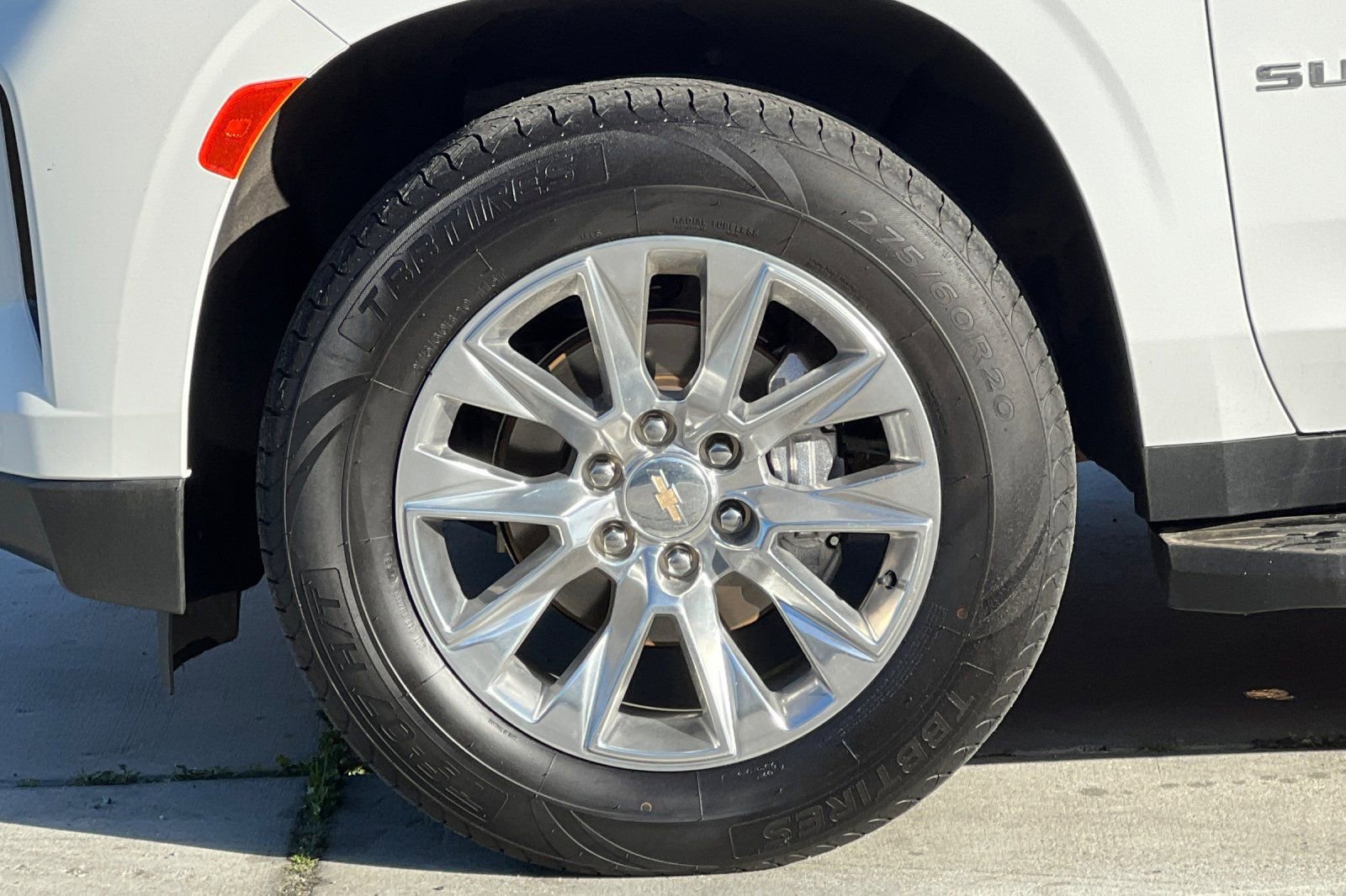 Used 2023 Chevrolet Suburban Premier image 28