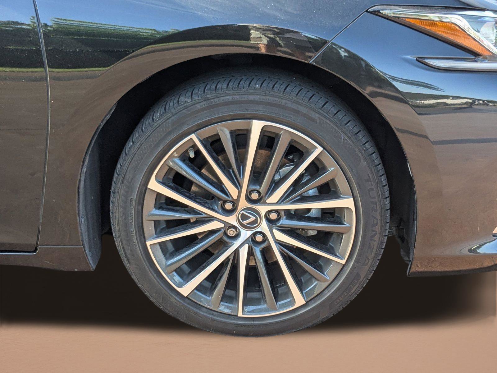 Used 2025 Lexus ES 350 w/ Premium Package FWD image 23